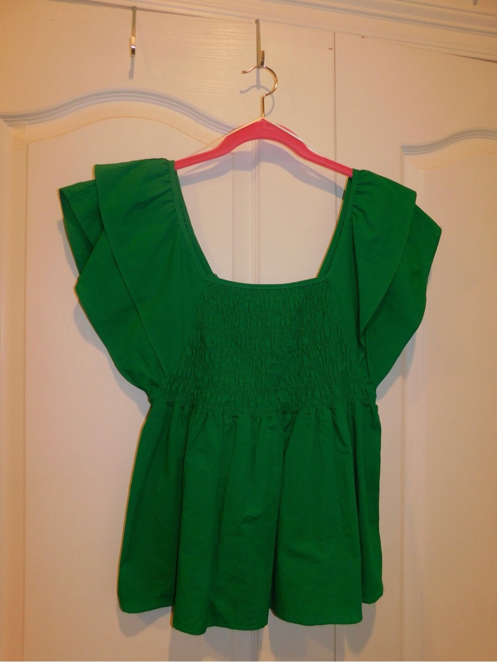 Umgee Kelly Green Flutter Sleeve Smocked Babydoll Top Size Small